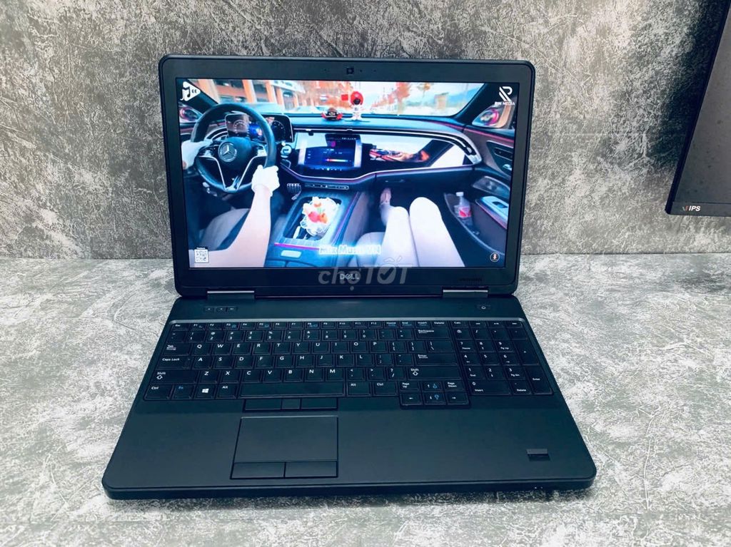 Dell 5540 Core i5 Ram 16G SSD 256G 15.6"