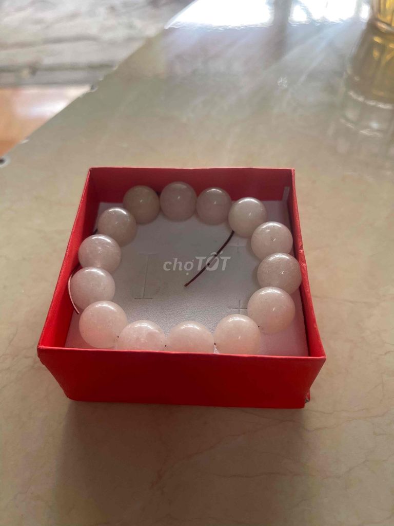 Vòng tay đá mã não trắng hồng unisex. Mua bán Phụ kiện thời trang khác tại Thành phố Đà Lạt Lâm Đồng được đăng bởi Vinh Tổng 7979 hình 1