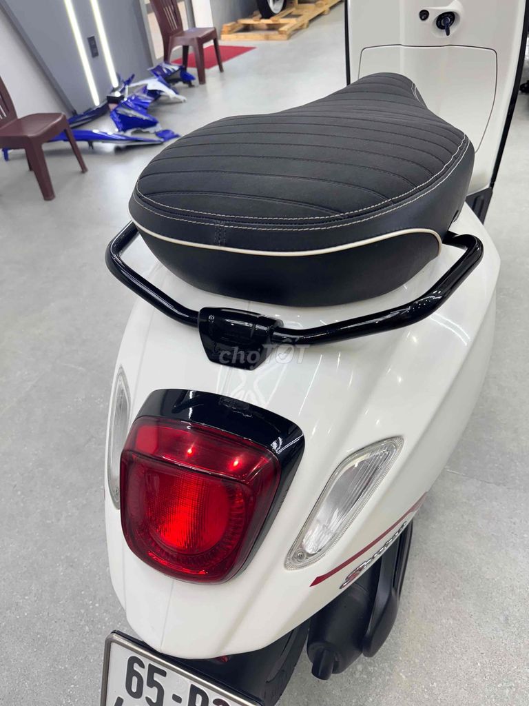 VespaSprint 125Abs 2021 Trắng rin đẹp chuẩn lướt. Mua bán Xe máy tại Quận Cái Răng Cần Thơ được đăng bởi Cửa Hàng Xe Máy Quang Sang hình 9