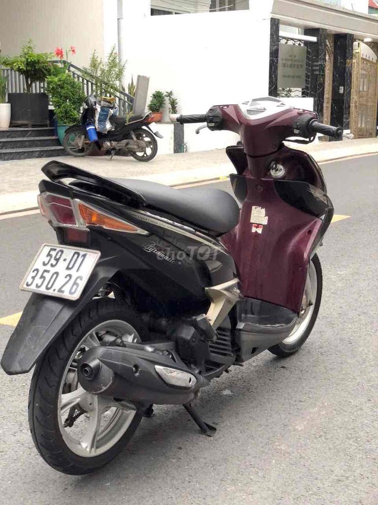 Luvias 2011,bstp,xe đẹp keng,chính chủ,máy êm ru. Mua bán Xe máy tại Quận 7 Tp Hồ Chí Minh được đăng bởi Trung Anh hình 5