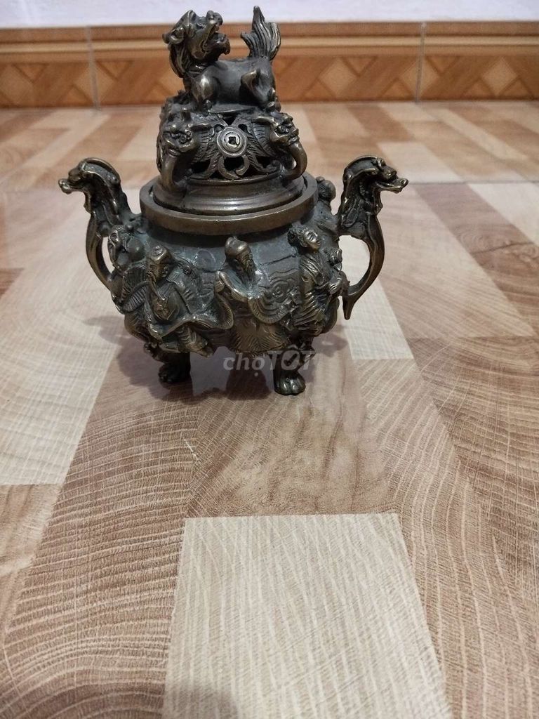 Lư đồng Đồng cổ. Mua bán Đồ sưu tầm, đồ cổ tại Huyện Đông Sơn Thanh Hóa được đăng bởi can ban hình 1