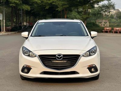 Mazda 3 2017 màu trắng chạy 7 vạn rất mới