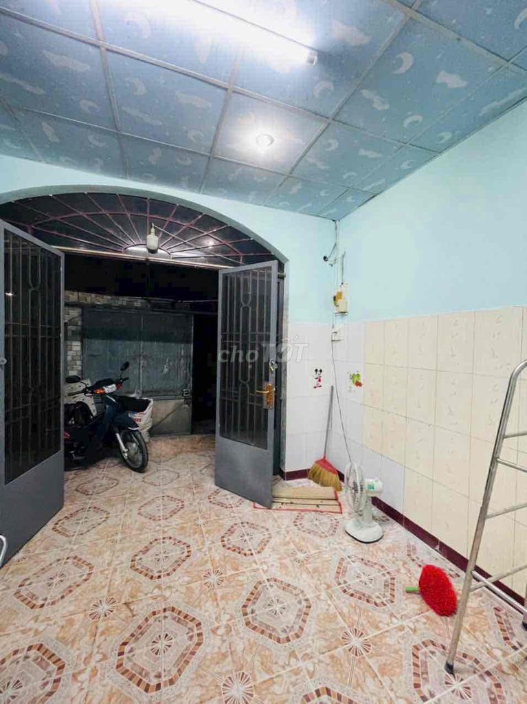 Дом в аренду 147, дорога Хиеп Фу, 80 м2, 3 спальни, 1 туалет, автомобильная дорога, нагрузка 8 т.