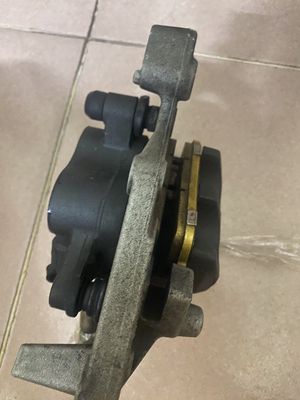 Heo dầu trước Nissin SH350i Đen Bạc Đã sử dụng. Mua bán Phụ tùng xe tại Quận 5 Tp Hồ Chí Minh được đăng bởi Huy Nguyễn Q