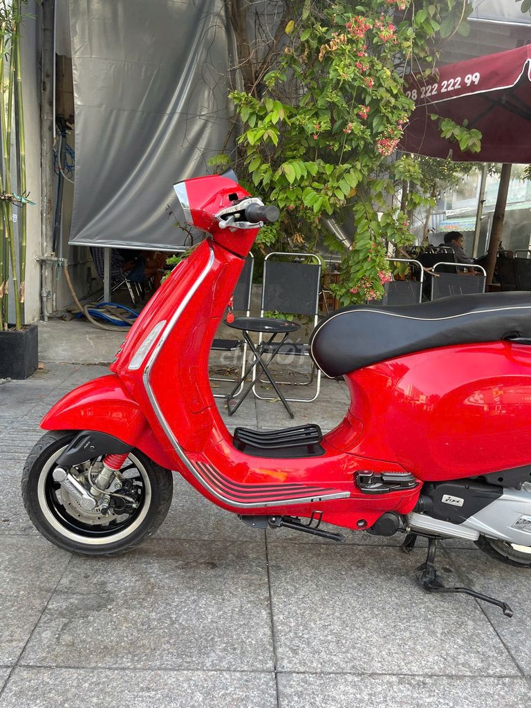 Piaggio Vespa Sprint 125 ABS 2021 Đỏ 5000 km. Mua bán Xe máy tại Quận Gò Vấp Tp Hồ Chí Minh được đăng bởi VÕ MINH HẬU hình 4