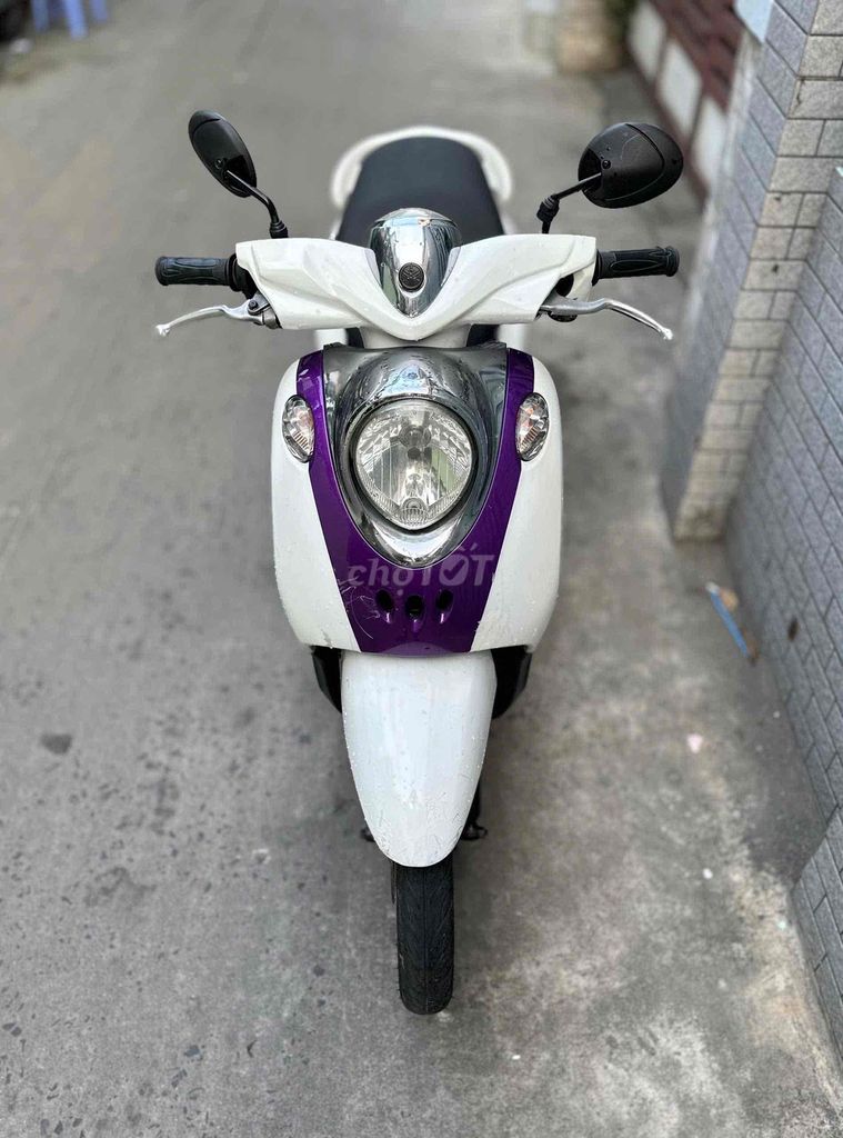 Yamaha Classical 2010 đẹp, máy êm thì thầm