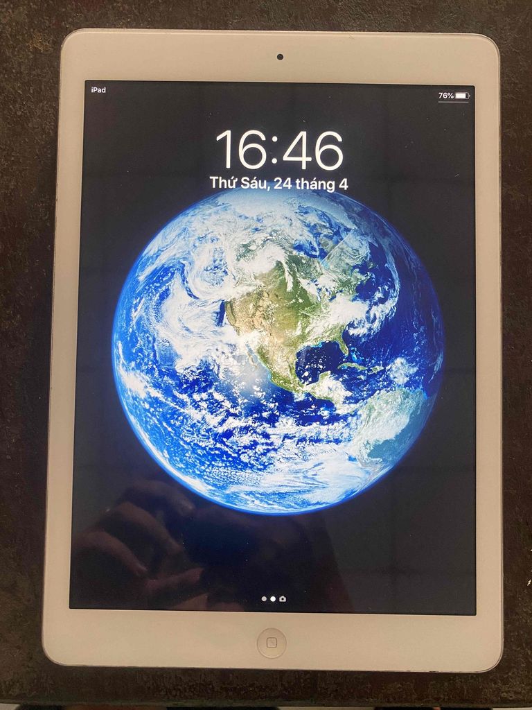 Apple iPad Air 16GB Bạc. Mua bán Máy tính bảng tại Thành phố Long Xuyên An Giang được đăng bởi Huệ hình 1