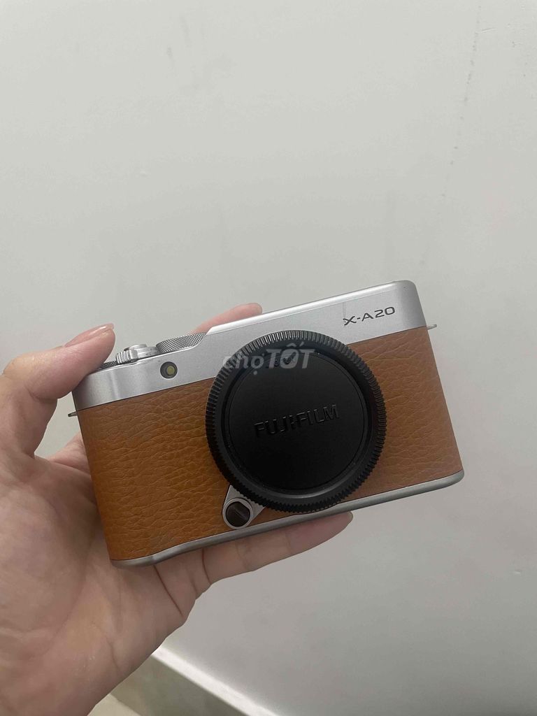Thanh Lý Body Máy ảnh Fujifilm X-A20. Mua bán Máy ảnh, Máy quay tại Quận 12 Tp Hồ Chí Minh được đăng bởi duong nhung hình 1