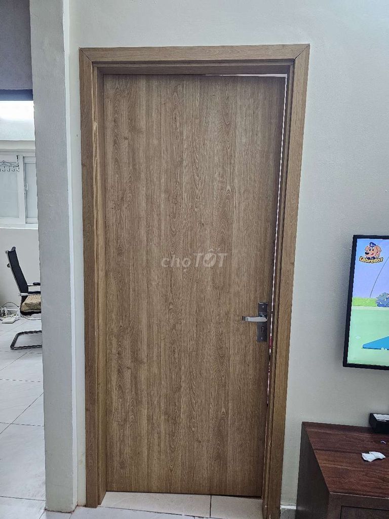 Cửa thông phòng gỗ nâu vân gỗ. Mua bán Nội thất, đồ gia dụng khác tại Quận Cầu Giấy Hà Nội được đăng bởi Lê Thanh Hải hình 1