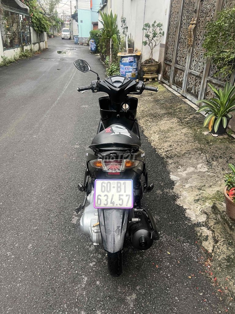 yamaha luvias 2011 máy móc bao êm giấy tờ đầy đủ. Mua bán Xe máy tại Thành phố Thuận An Bình Dương được đăng bởi Nguyễn hảo hình 3