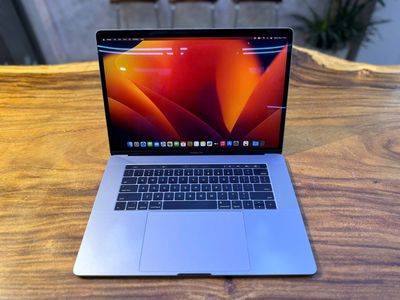 Apple MacBook Pro 2017 15" i7/16G/512GB Gray used. Mua bán Laptop tại Quận 1 Tp Hồ Chí Minh được đăng bởi MacBook Giá Sỉ