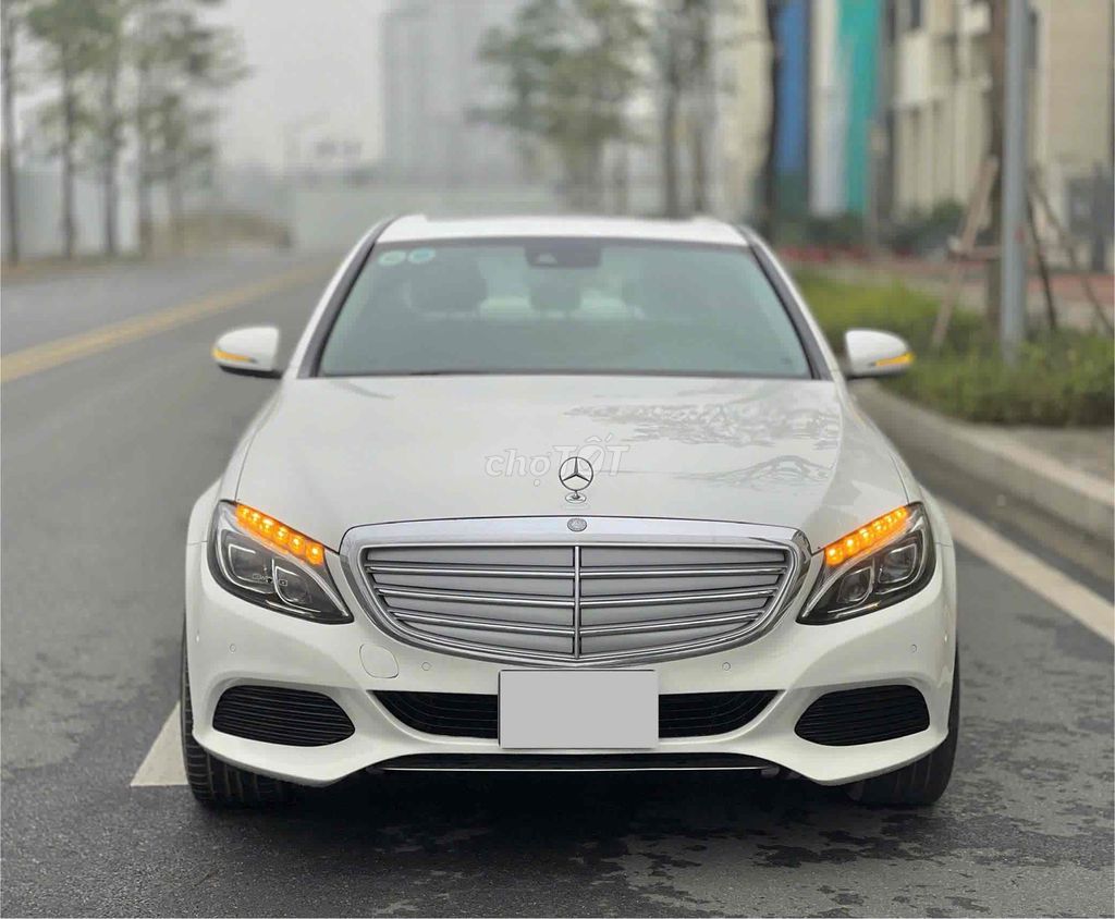 Mercedes Benz C250 Exclusive 2015 màu trắng