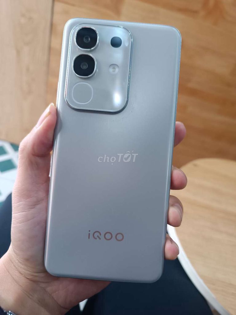 (Đà Nẵng) IQOO Z10X 5G Ram8|128 pin 6500mah. Mua bán Điện thoại tại Quận Cẩm Lệ Đà Nẵng được đăng bởi Nguyễn Đức Ngà hình 1