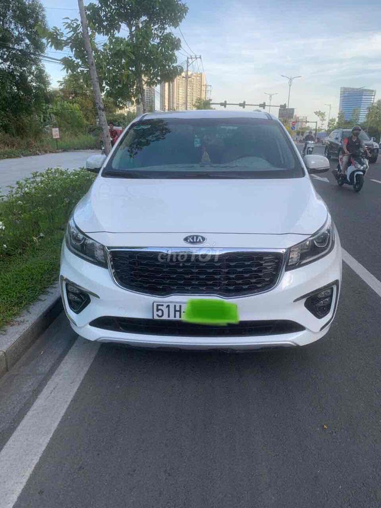 Автомасло Kia Sedona Luxury 2020, 160 000 км, белое