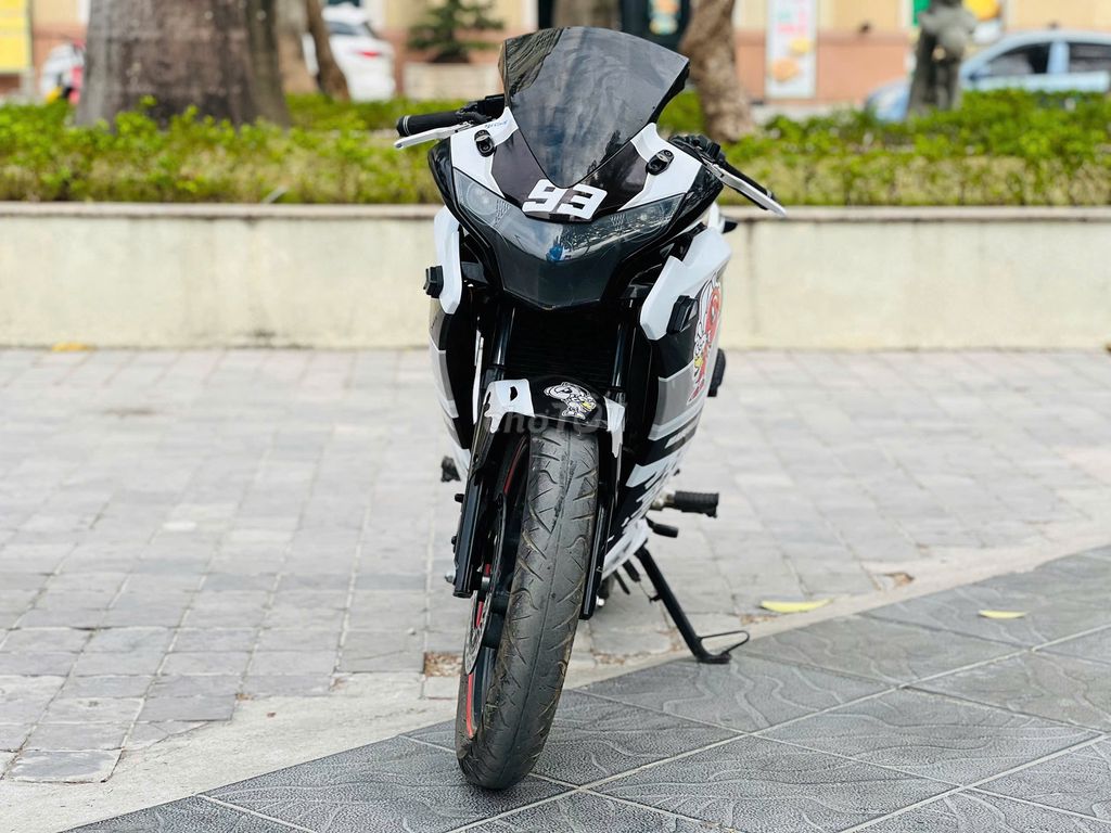 HONDA CBR 150 NHẬP THÁI NGUYÊN ZIN BIỂN 29. Mua bán Xe máy tại Quận Nam Từ Liêm Hà Nội được đăng bởi Hải Hùng hình 2