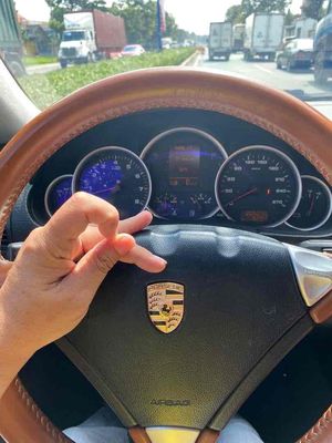 Porsche Cayenne Xám. Mua bán Ô tô tại Thành phố Thủ Dầu Một Bình Dương được đăng bởi Lê Viễn Chi