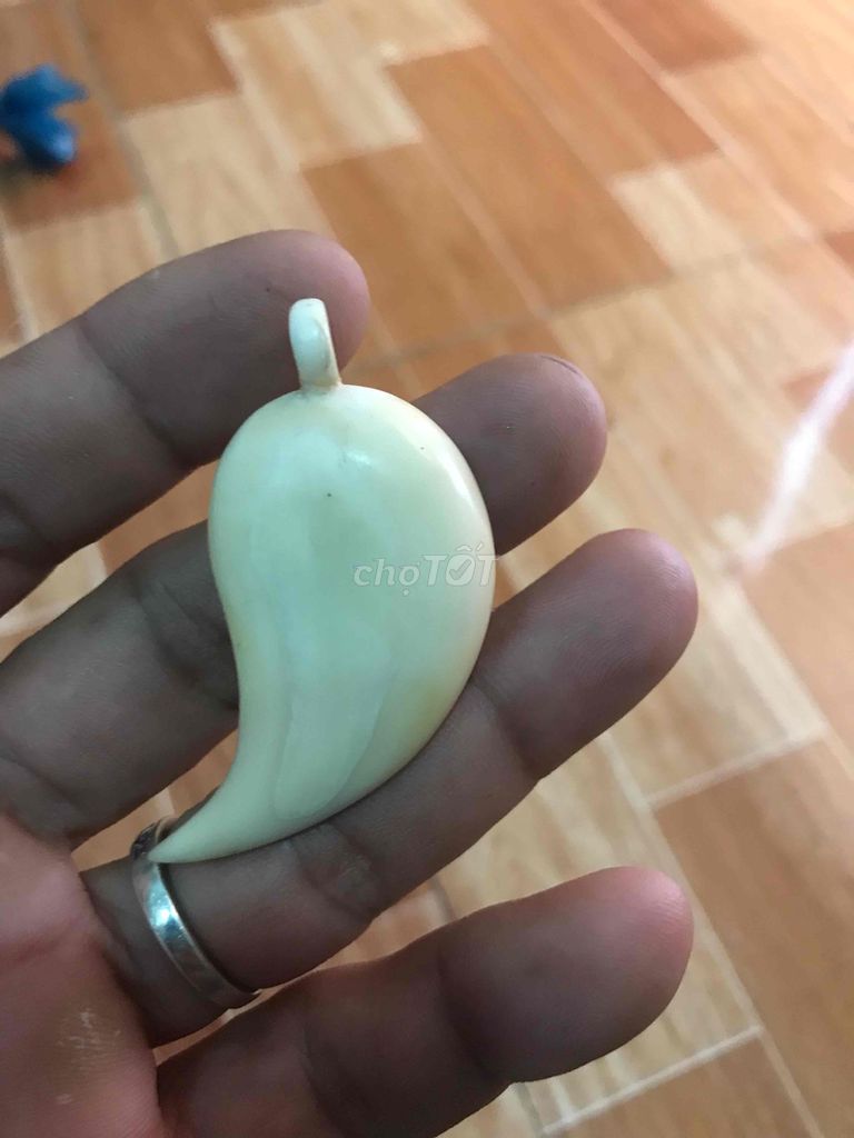 Mặt dây chuyền ngà. Mua bán Phụ kiện thời trang khác tại Huyện Tân Phước Tiền Giang được đăng bởi Đồ Nhà Không Dùng hình 1