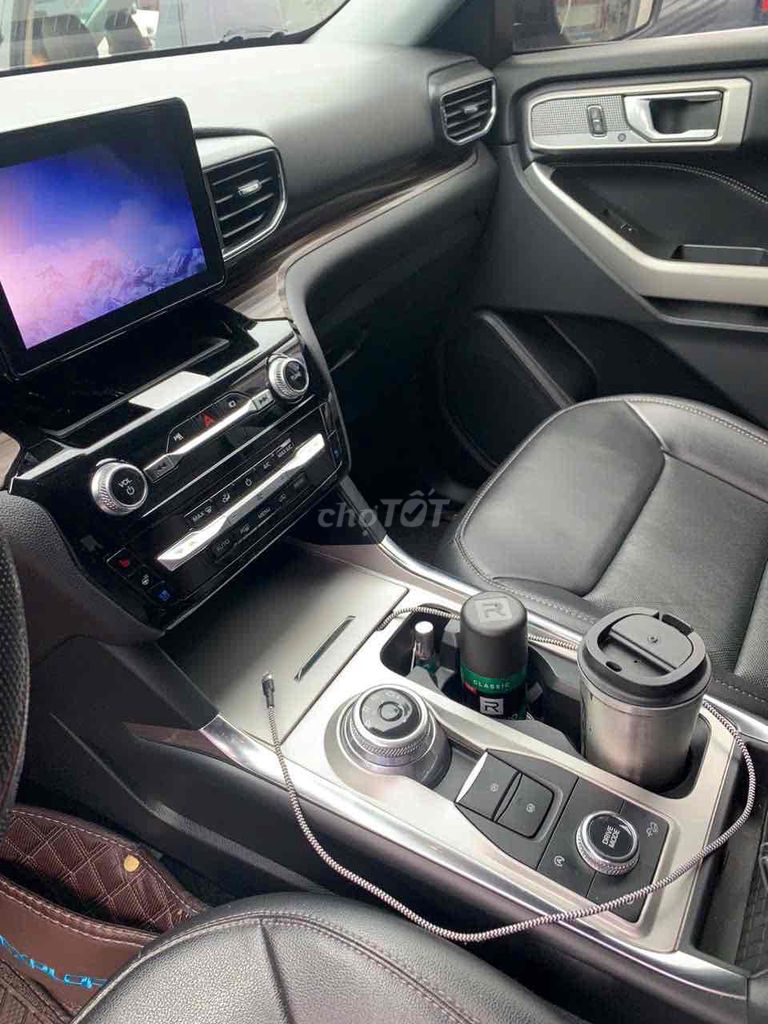 Ford Explorer 2021 Đky2022. Hãng bán - 55000 km. Mua bán Ô tô tại Quận 12 Tp Hồ Chí Minh được đăng bởi Huyền Vi Ford quận 12 hình 6