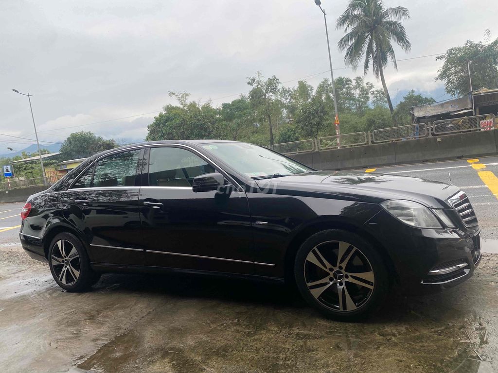 Mercedes Benz E 250, 2013 - 1 chủ từ mới. Mua bán Ô tô tại Huyện Phú Lộc Thừa Thiên Huế được đăng bởi Hiếu xe cỏ  hình 2