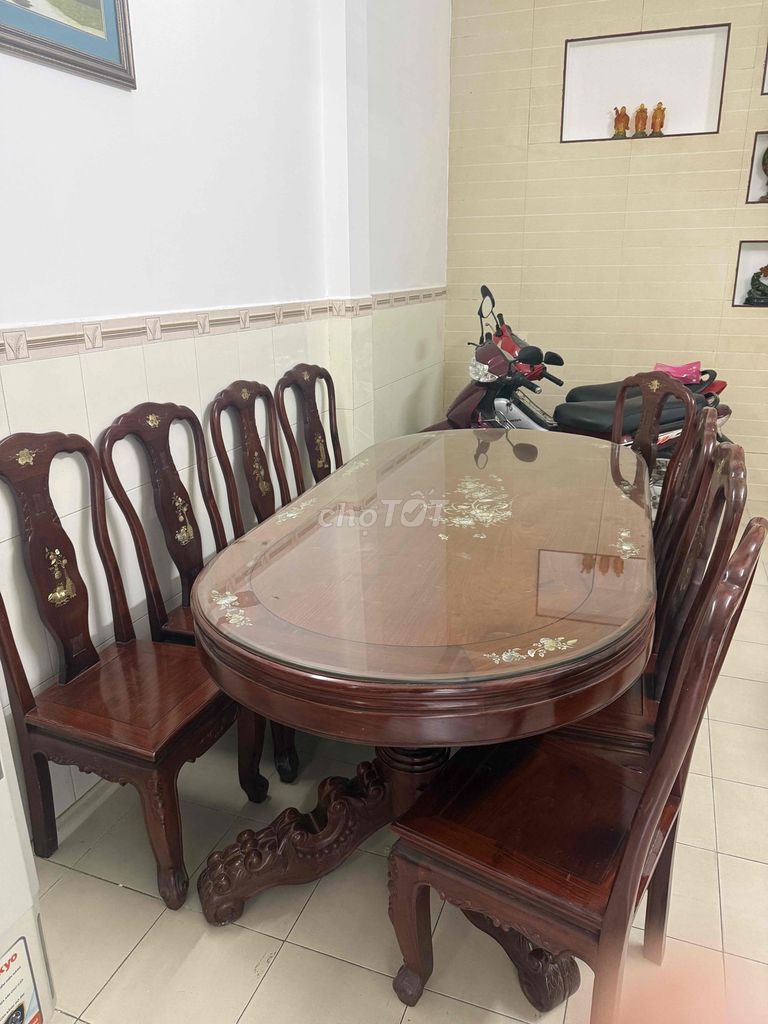 Bộ bàn ăn Gỗ Nâu 8 chỗ. Mua bán Bàn ghế tại Quận Gò Vấp Tp Hồ Chí Minh được đăng bởi Thanh Tùng Building hình 1