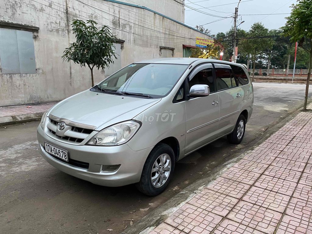 Toyota Innova 2008 G - 130000 km