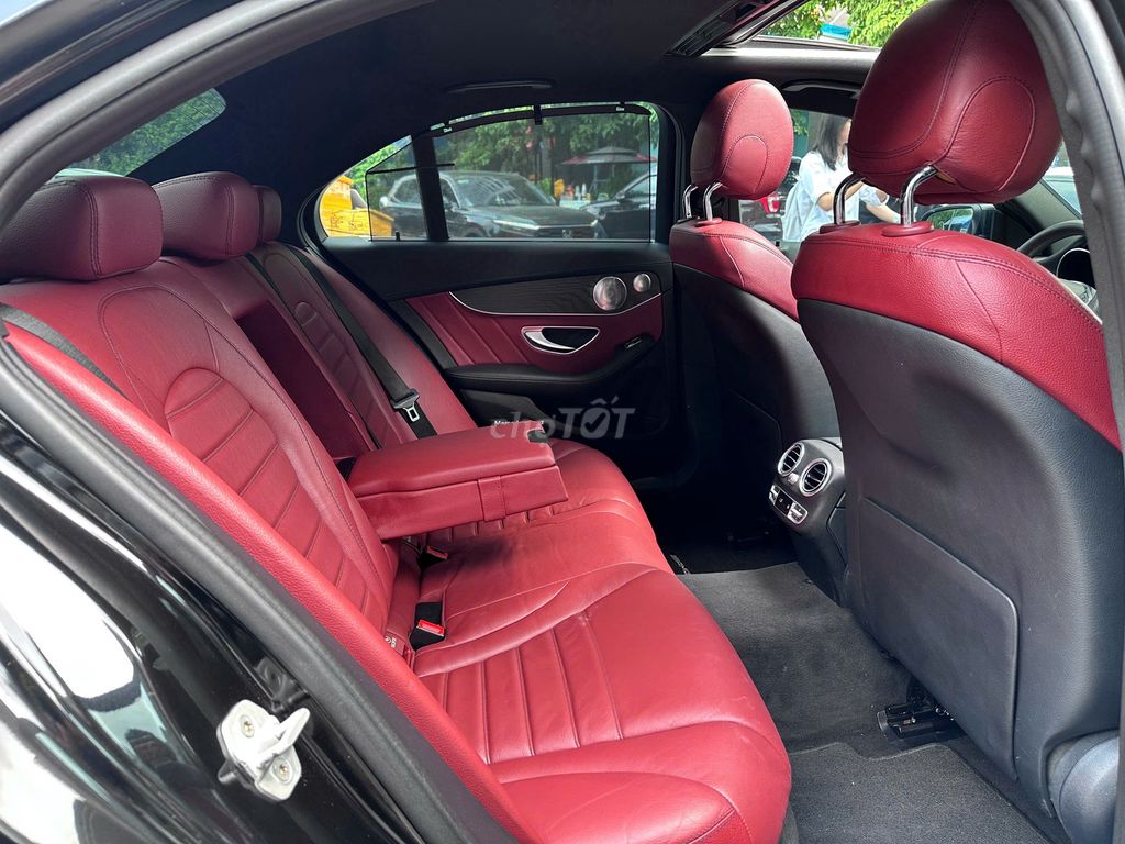 Mercedes Benz C250 AMG 2015 model 2016. Mua bán Ô tô tại Quận Thanh Xuân Hà Nội được đăng bởi Nguyễn Tuấn Hoàng hình 5