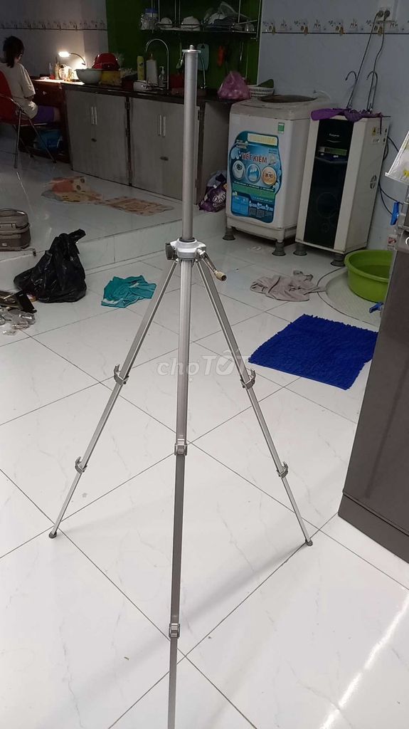 Chân máy ảnh Nhôm Nhật Bản. Mua bán Phụ kiện (Màn hình, Chuột...) tại Thành phố Rạch Giá Kiên Giang được đăng bởi Quách Luật hình 1
