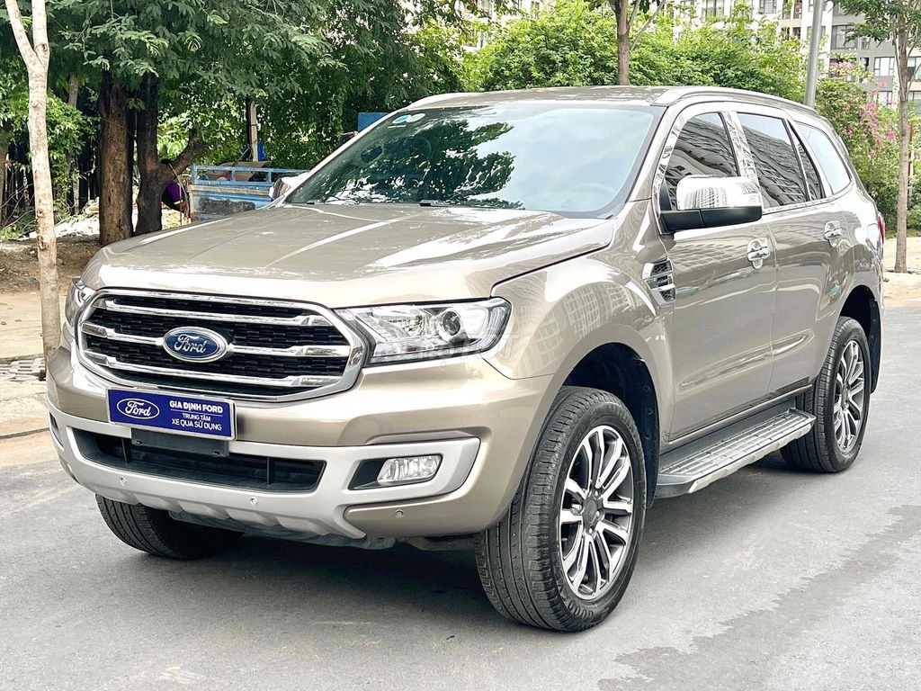 Everest Titanium 2019 AT - 860tr thương lượng mạnh