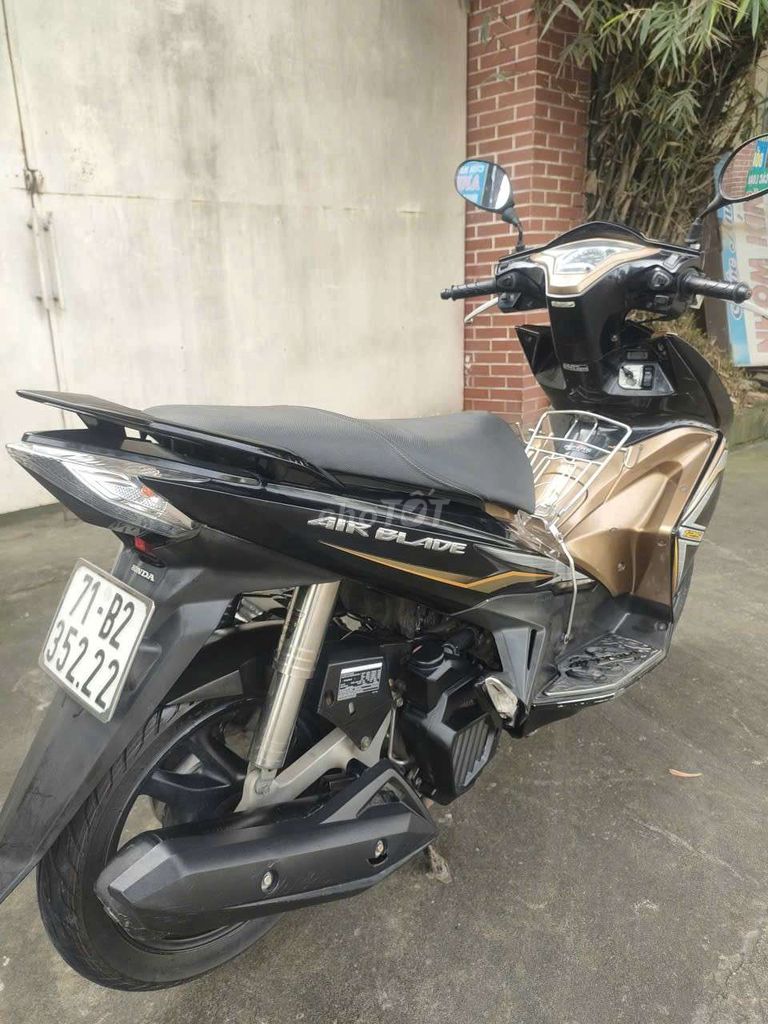 Ab mắt cú xe đẹp biển Bến Tre máy rin êm. Mua bán Xe máy tại Thành phố Dĩ An Bình Dương được đăng bởi Cửa hàng xe máy Anh Khoa  hình 3