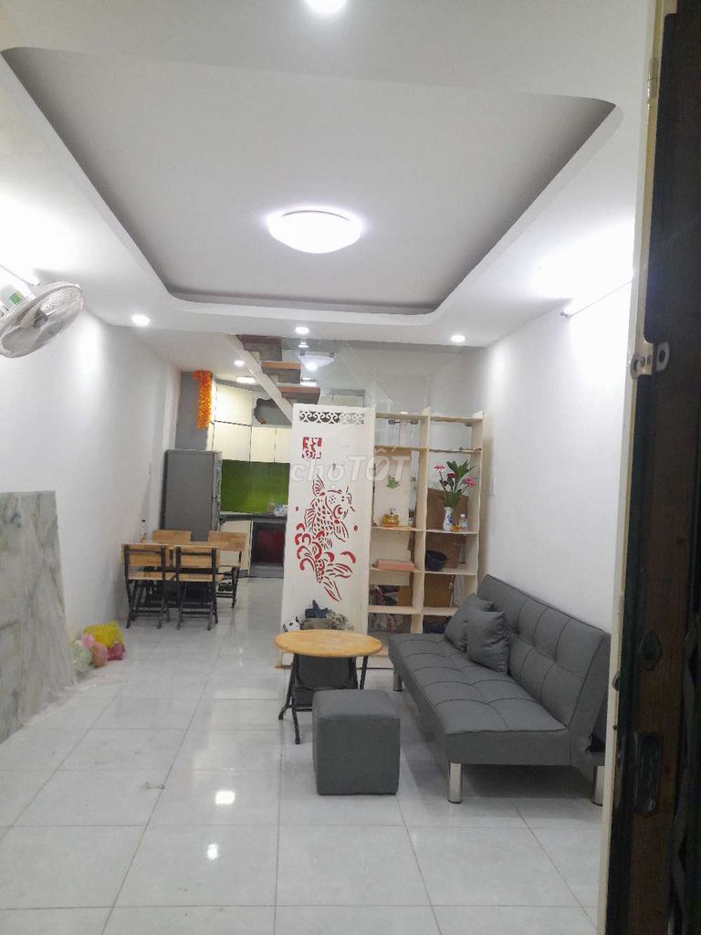 Аренда · 2 комн. · 30 м² · Quận 1, ул. Trần Đình Xu