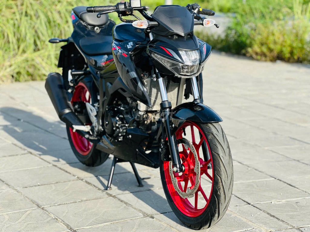 SUZUKI GSX 150 BẢN S MÀU  ĐEN ODO CHUẨN 5000KM. Mua bán Xe máy tại Quận Cầu Giấy Hà Nội được đăng bởi Trí Thành hình 4