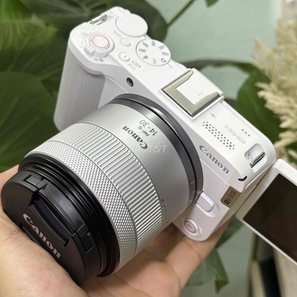 Máy ảnh Canon R50V. Mua bán Máy ảnh, Máy quay tại Quận 3 Tp Hồ Chí Minh được đăng bởi Trần Đình Đạt hình 1
