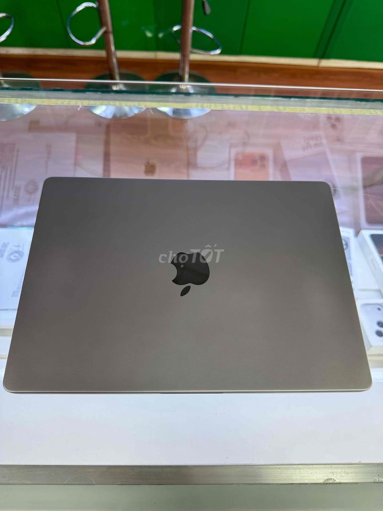 macbook pro m1 . zin đẹp 99% 512gb. Mua bán Laptop tại Huyện Hóc Môn Tp Hồ Chí Minh được đăng bởi Florentink hình 1