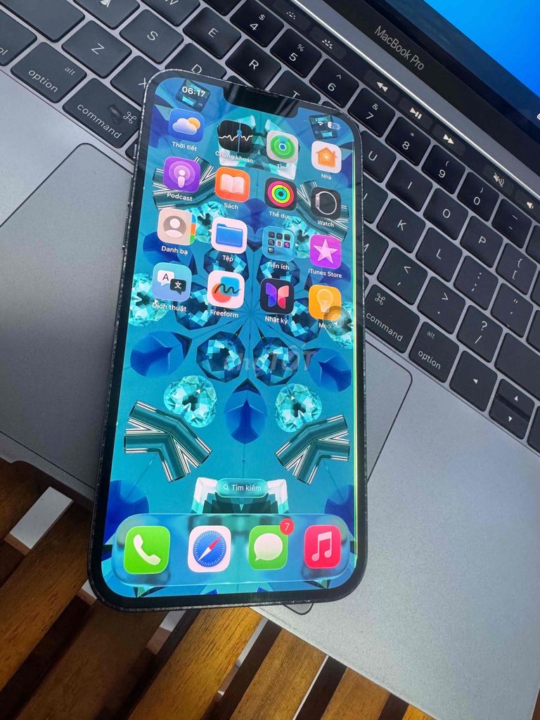 Apple iPhone 13 Pro Max 128GB Xám. Mua bán Điện thoại tại Thành phố Tân An Long An được đăng bởi lê văn thái hình 1