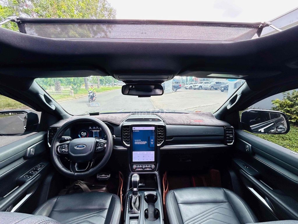 Ford Everest 2023 Titanium 2.0L 4x2 AT - 45000 km. Mua bán Ô tô tại Thành phố Buôn Ma Thuột Đắk Lắk được đăng bởi Hoài Chỉnh Ford hình 6