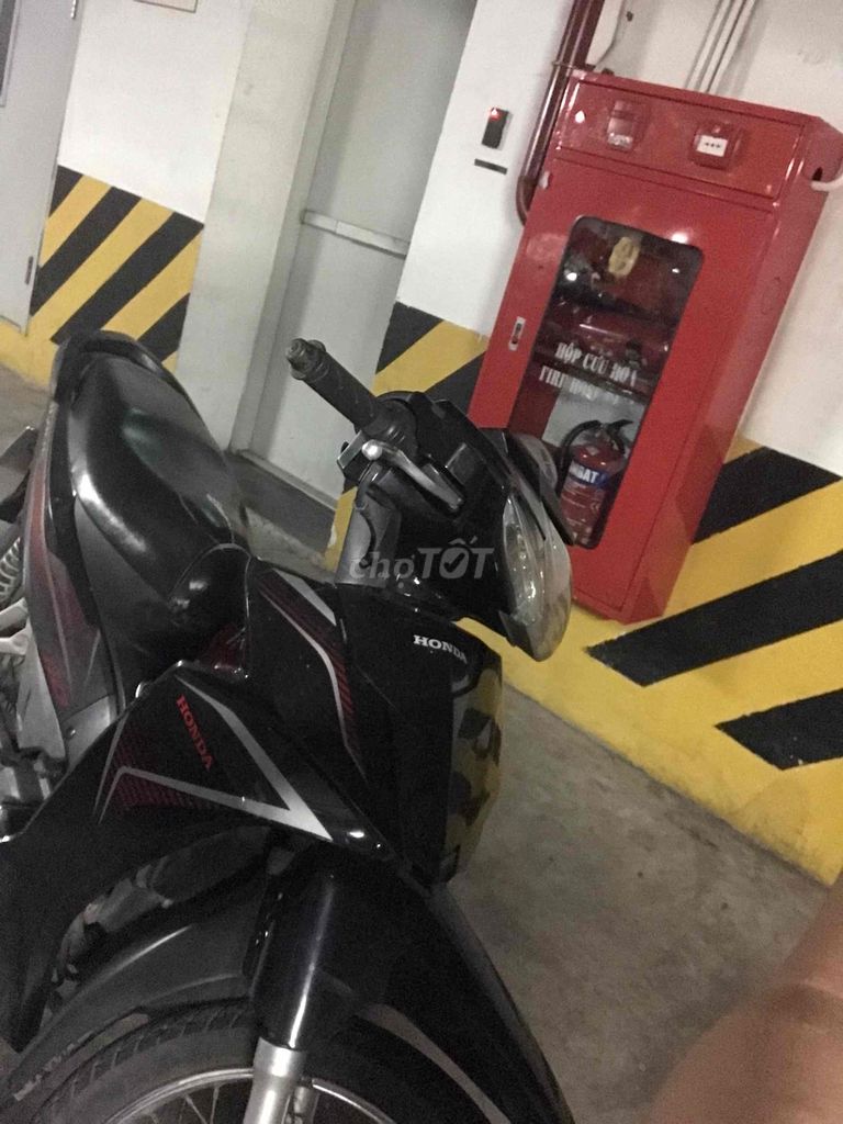 xe không đi bán 8tr5, máy zin. Mua bán Xe máy tại Quận Thanh Xuân Hà Nội được đăng bởi Nam hình 1