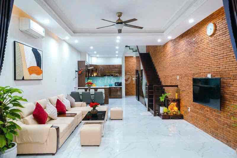 nhà đẹp 4 tầng đường Lê Ấm gần 29/3, Hoà Xuân, Cẩm Lệ