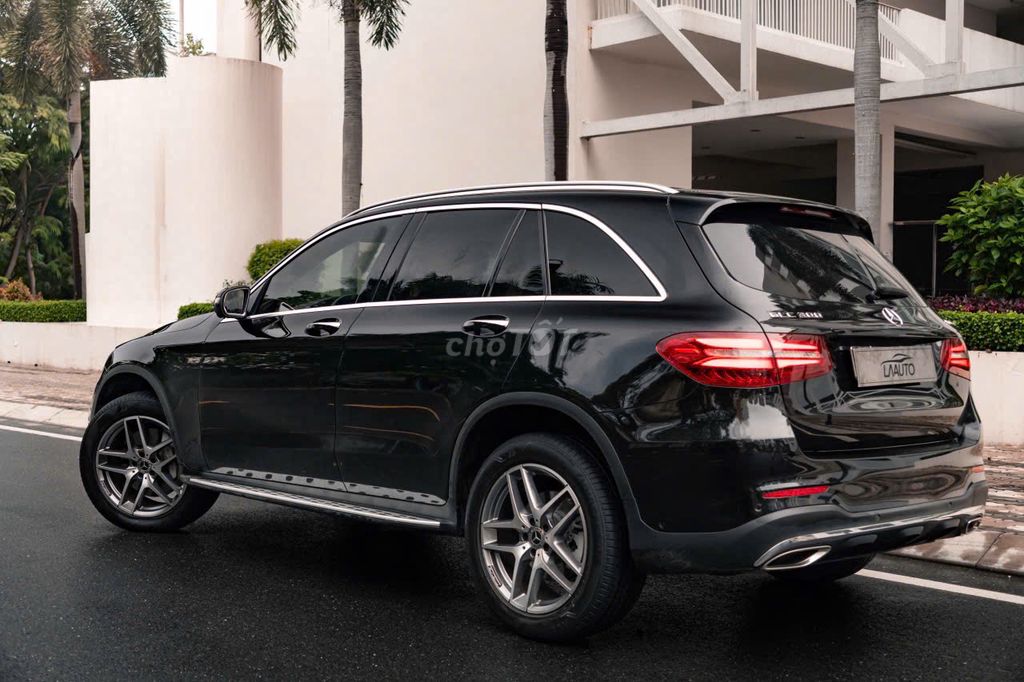 Mercedes Benz GLC300 4Matic 2019 - 74000 km. Mua bán Ô tô tại Quận 10 Tp Hồ Chí Minh được đăng bởi Thái LA Auto hình 16