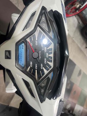 mới về VARIO trắng ca mây xe zin nguyên chiếc ac. Mua bán Xe máy tại Quận Phú Nhuận Tp Hồ Chí Minh được đăng bởi CuBi Thanh Sơn