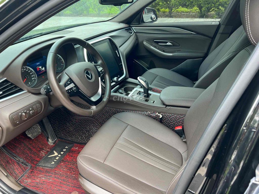 VinFast Lux A2.0 2022 A2.0 Tiêu chuẩn - 35000 km