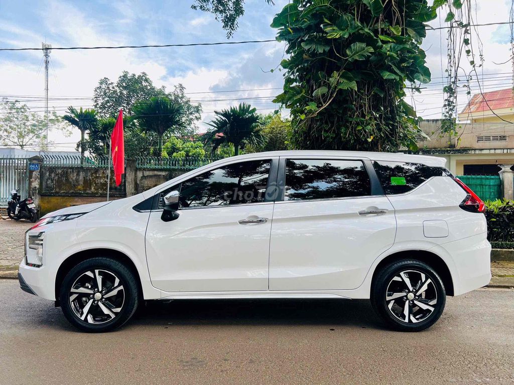 Xpander Bản Premium 2024 Màu Trắng Cần Bán. Mua bán Ô tô tại Thành phố Buôn Ma Thuột Đắk Lắk được đăng bởi Toàn Bán Xe  hình 3