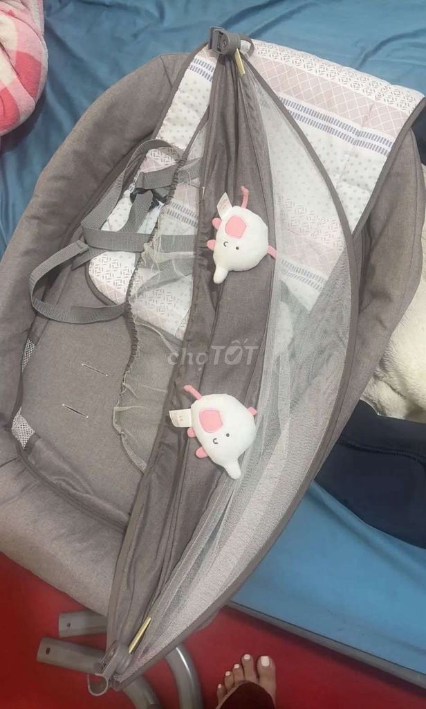 Nôi điện Mastela Xám 5 chế độ nhạc trắng. Mua bán Mẹ và bé tại Quận 4 Tp Hồ Chí Minh được đăng bởi Mùa Hạ hình 1