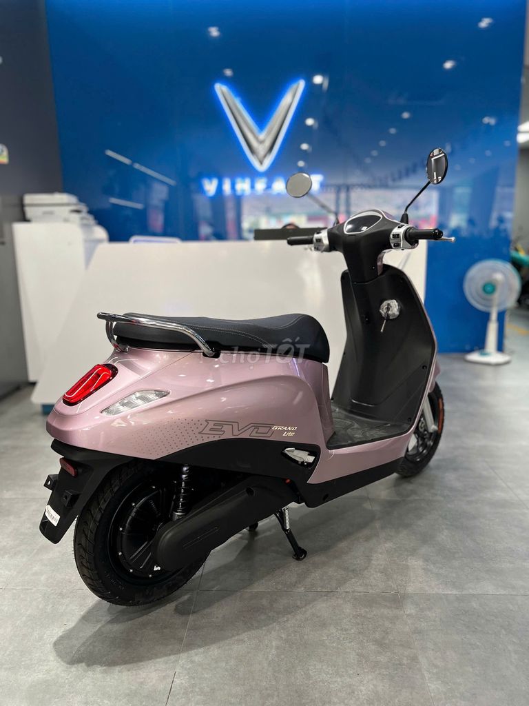 XE ĐIỆN EVO GRAND LITE KHÔNG CẦN BẰNG LÁI. Mua bán Xe điện tại Thành phố Thủ Đức Tp Hồ Chí Minh được đăng bởi VinFast Official Store hình 7