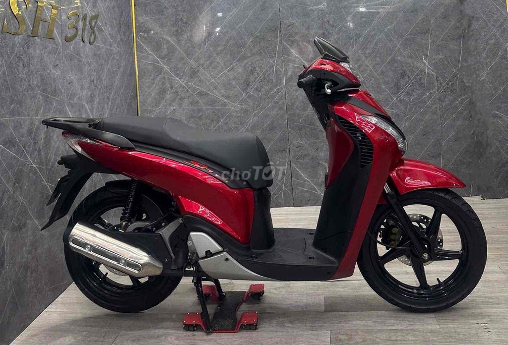 Honda SH Italy 2006 150i тюнинг под рестайлинг 2012