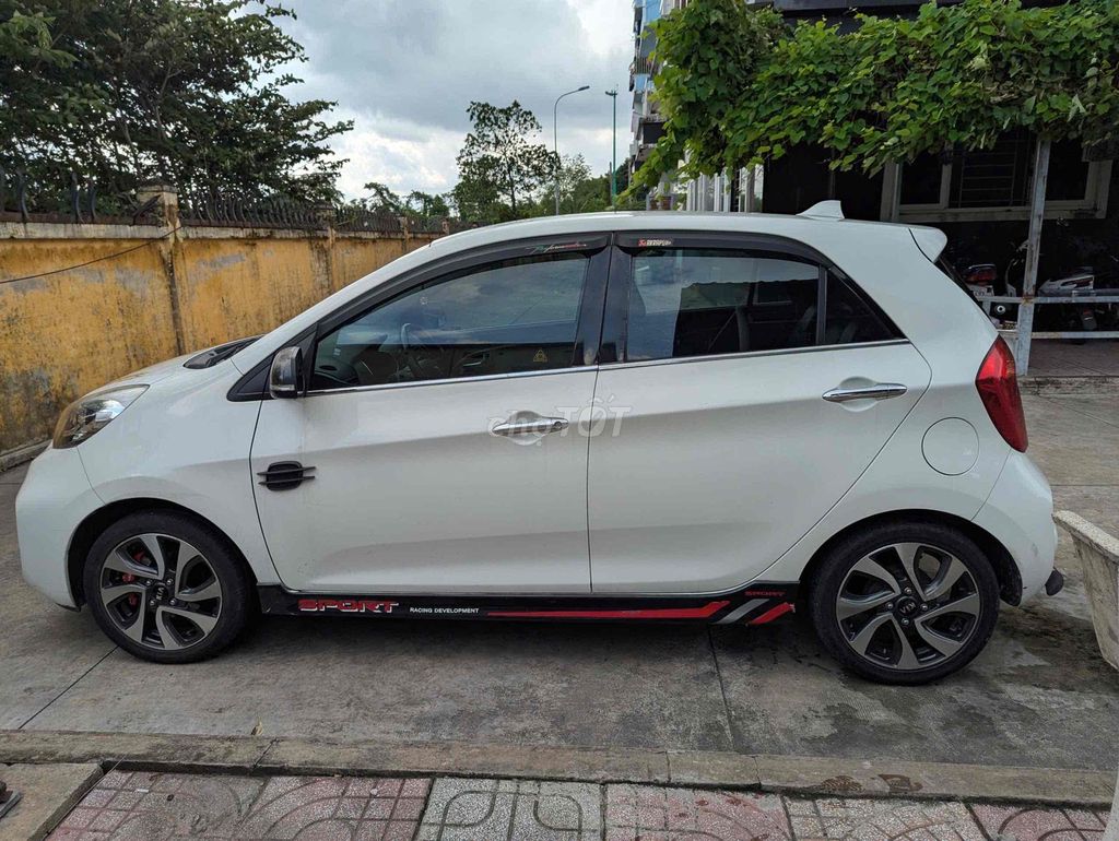 Kia Morning Trắng 5 chỗ Xe cá nhân
