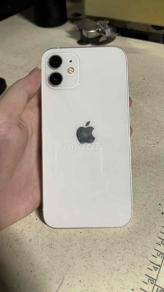 Apple iPhone 12 64GB Trắng Like New. Mua bán Điện thoại tại Huyện Đông Anh Hà Nội được đăng bởi Ng Ha Anh hình 1