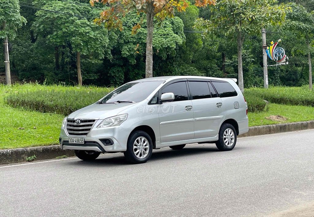 Toyota innova bản đủ E xịn đẹp xuất sắc zin 100%