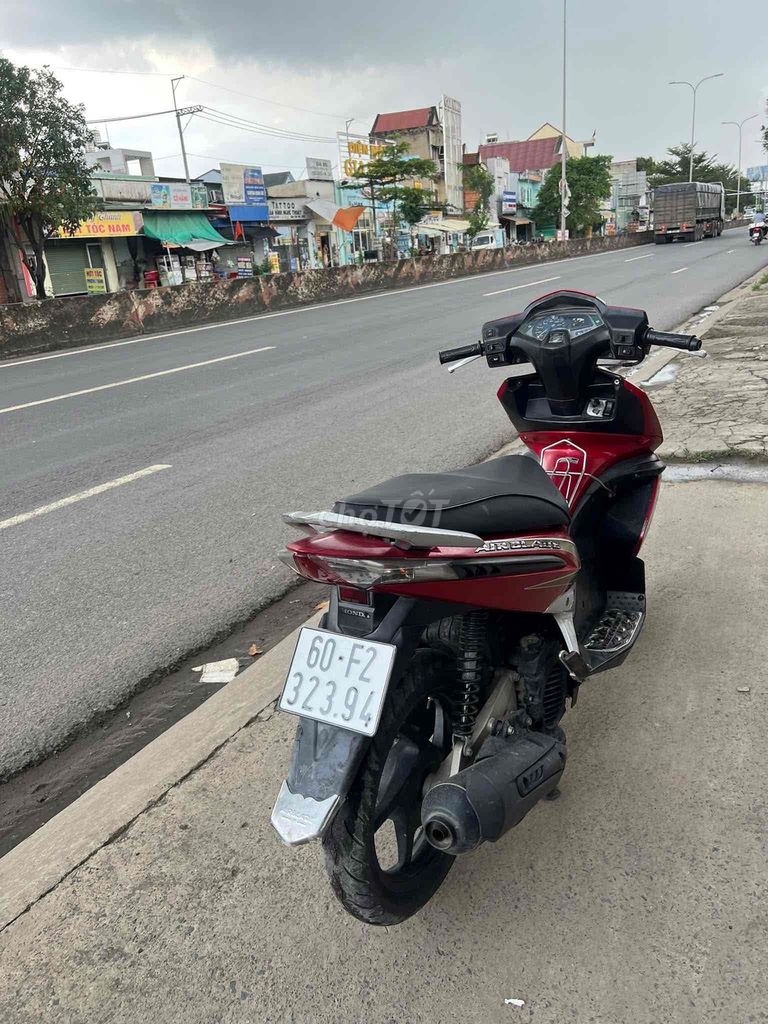 Honda Air Blade Đỏ Tự động. Mua bán Xe máy tại Thành phố Biên Hòa Đồng Nai được đăng bởi Minh hình 4