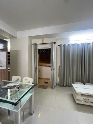 Giá 11tr cho căn 81m2, 2p ngủ có nội thất- C/c Carillon 1-Tân Bình