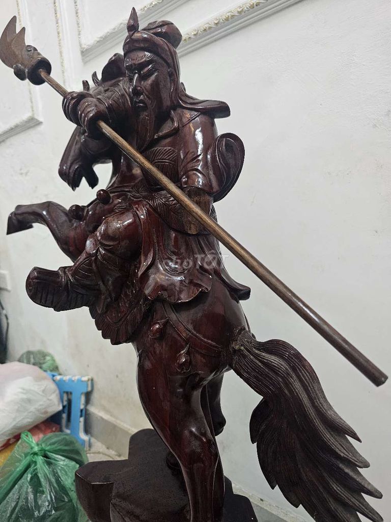 Chuyển nhà nên cần thanh lý tượng gỗ xịn